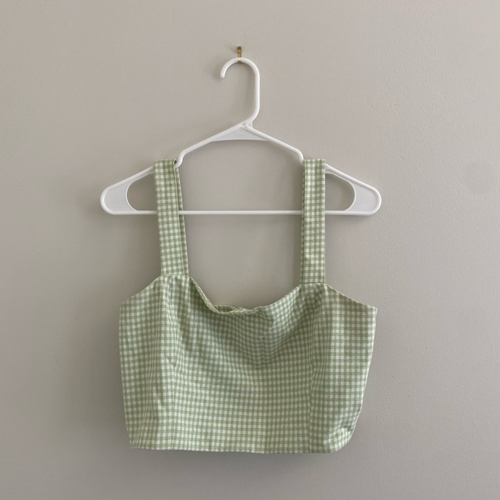 Aritzia Wilfred green crop top!